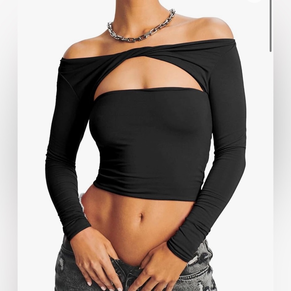 Long Sleeve Twist Cropped Top - Black